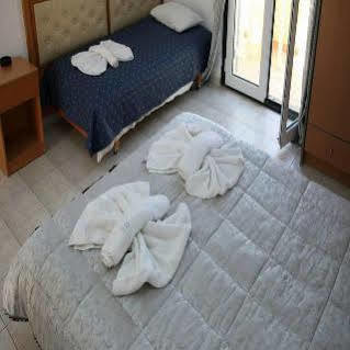 Mary Sofi Hotel Stalida Bagian luar foto